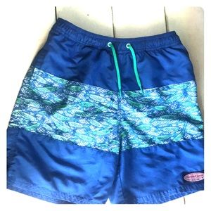 vineyard vines, Boys swim shorts